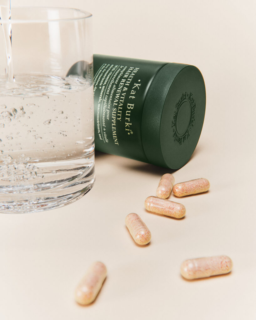 HEALTH & VITALITY HAIR RENEWAL SUPPLEMENT de Kat Burki : quand la Nutri-Cosmétique Cible le cheveu 25 Health Vitality Hair Renewal Supplement Lifestyle 2