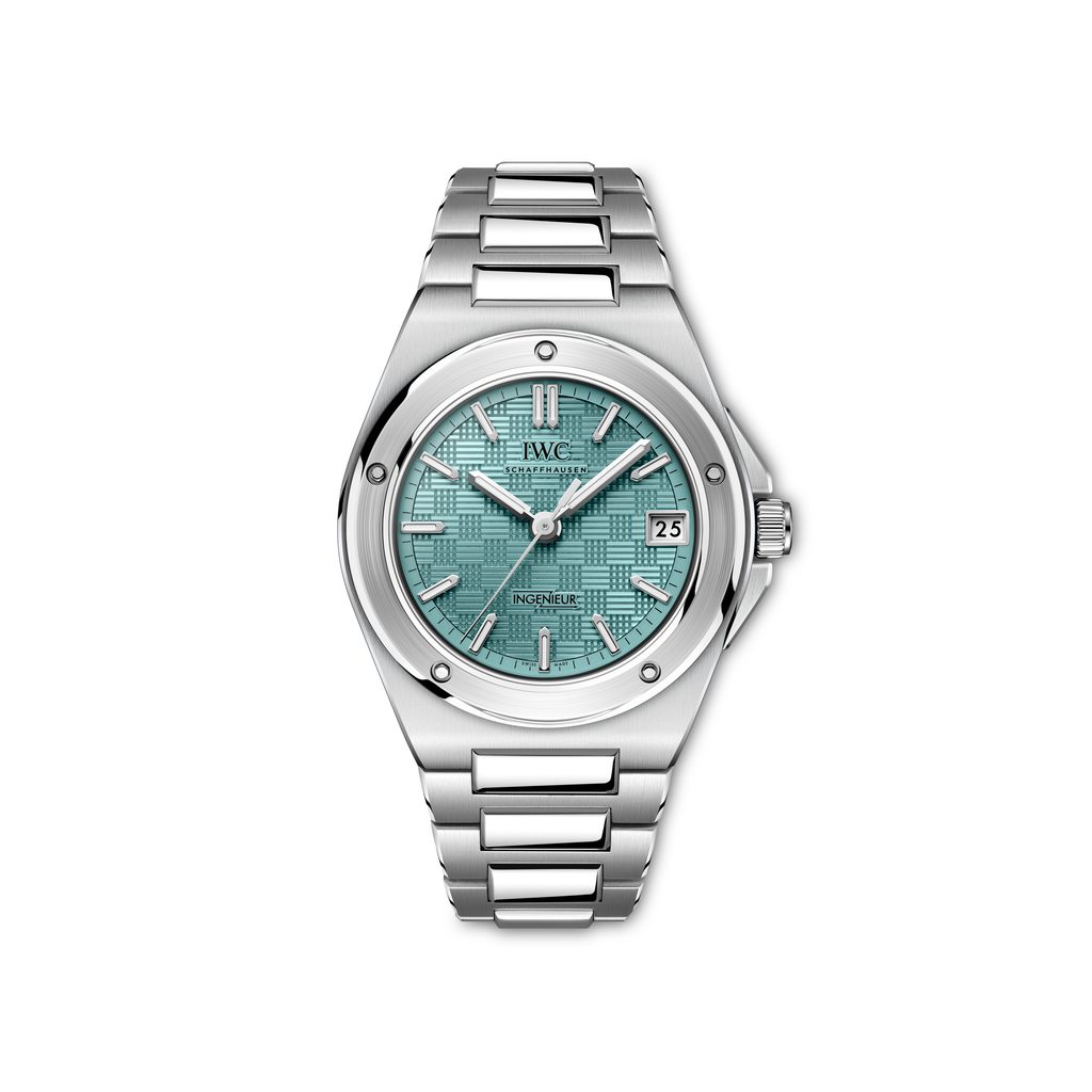 IWC et la couleur Pool : quand l'horlogerie d'ingénieur se met à rêver de piscine 26 IW324902 Front