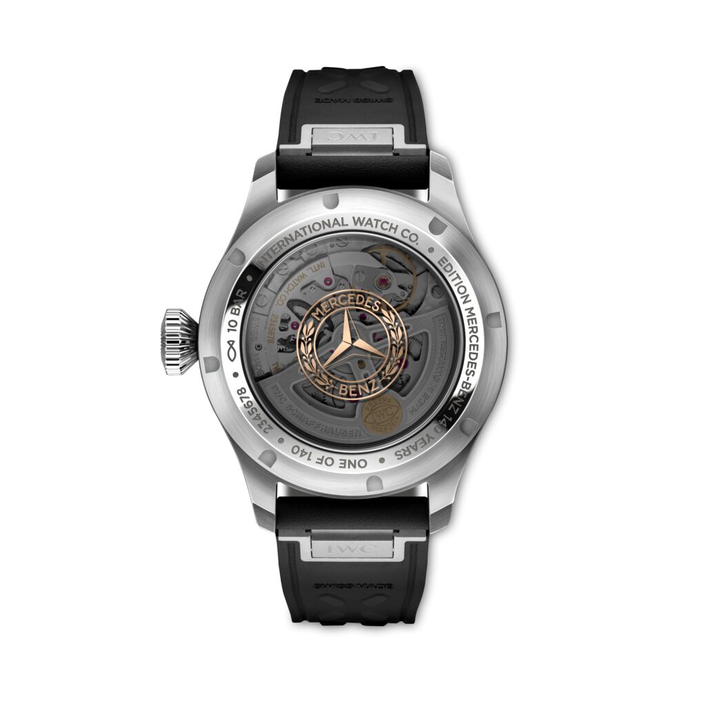 IWC célèbre les 140 ans de Mercedes-Benz avec une Big Pilot’s Watch limitée à 140 pièces 25 IW329603 Back small