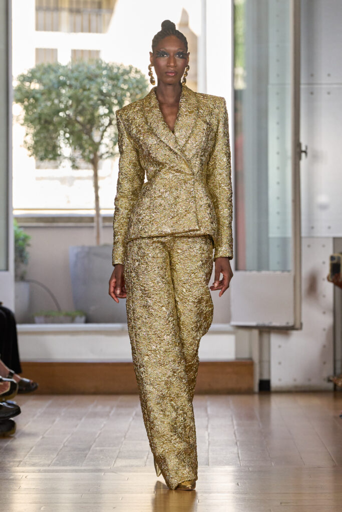 Imane Ayissi, Ozouandam Ollat : la couture comme adieu à sa mère 40 Imane Ayissi HC F26 016