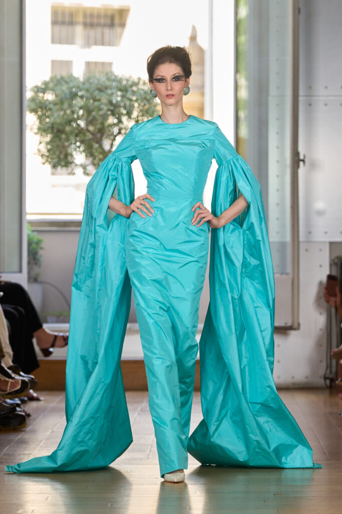 Imane Ayissi, Ozouandam Ollat : la couture comme adieu à sa mère 47 Imane Ayissi HC F26 023
