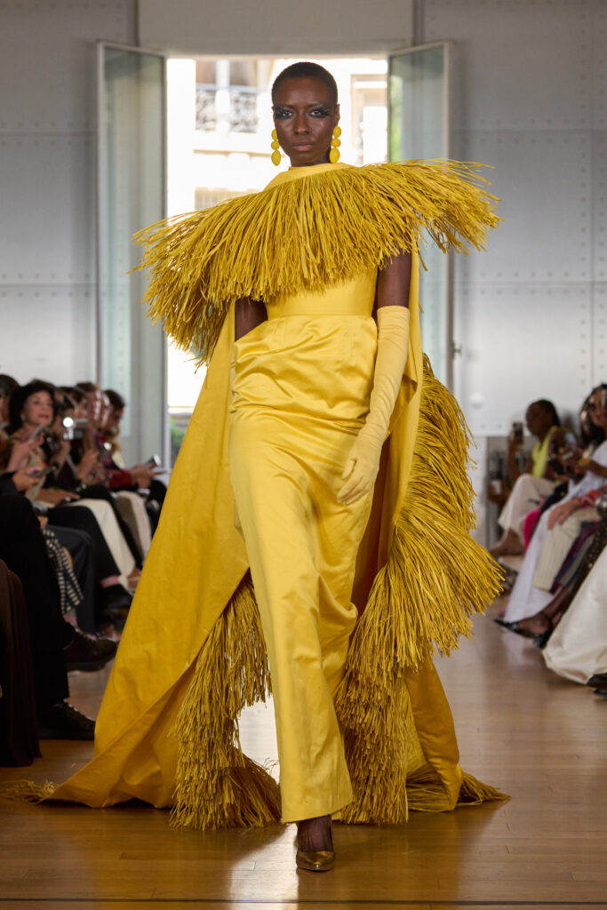 Imane Ayissi, Ozouandam Ollat : la couture comme adieu à sa mère 49 Imane Ayissi HC F26 025