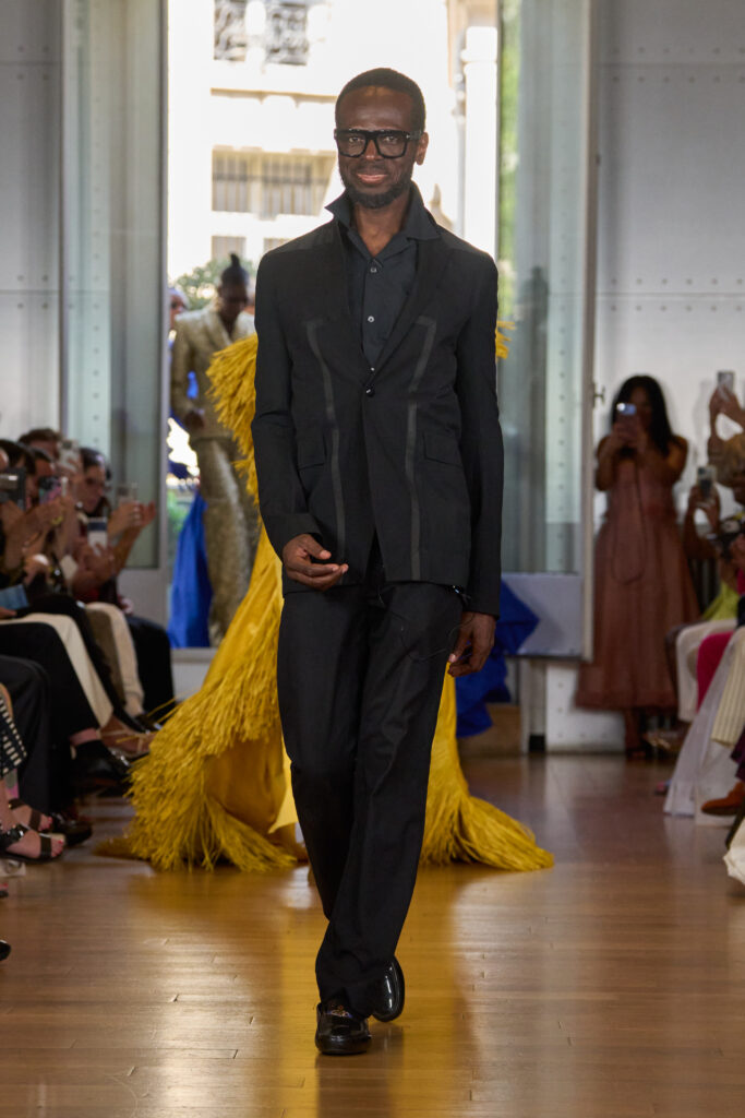Imane Ayissi, Ozouandam Ollat : la couture comme adieu à sa mère 51 Imane Ayissi HC F26 027