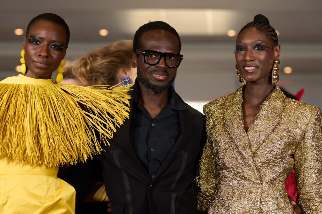 Imane Ayissi, Ozouandam Ollat : la couture comme adieu à sa mère 64 Imane Ayissi HC F26 040