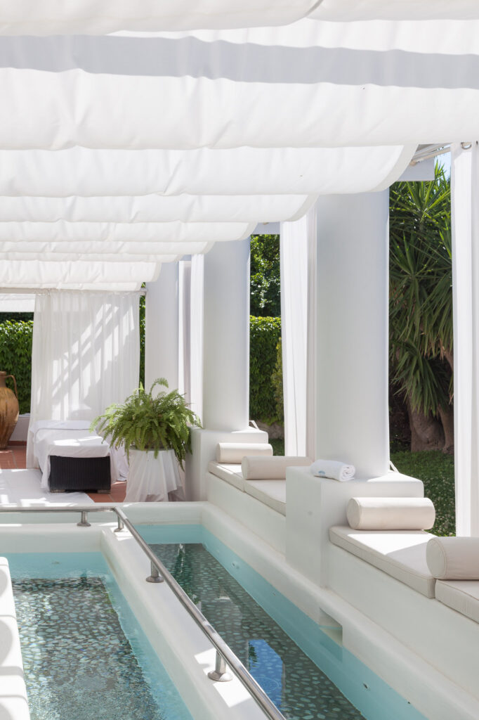 In Anacapri, a luxury hotel that collects more than it hosts 47 Jumeirah Capri Palace Capri Beauty Farm Spa Baths 2