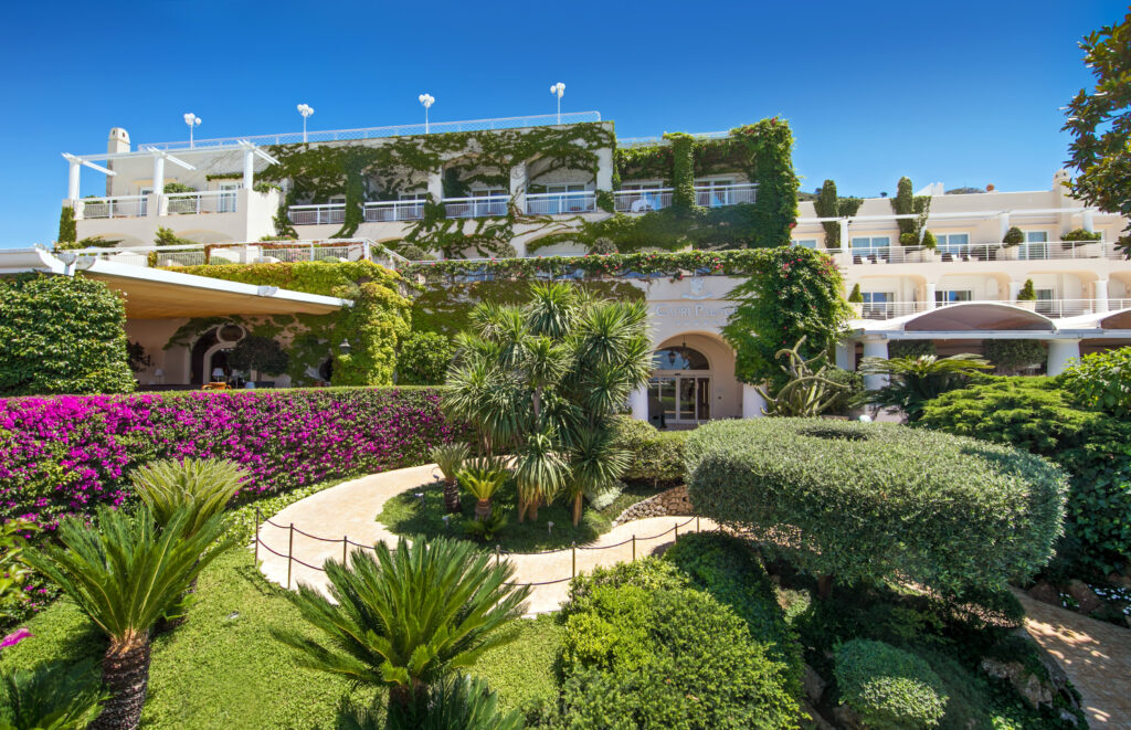 In Anacapri, a luxury hotel that collects more than it hosts 49 Jumeirah Capri Palace Hotel Exterior 1