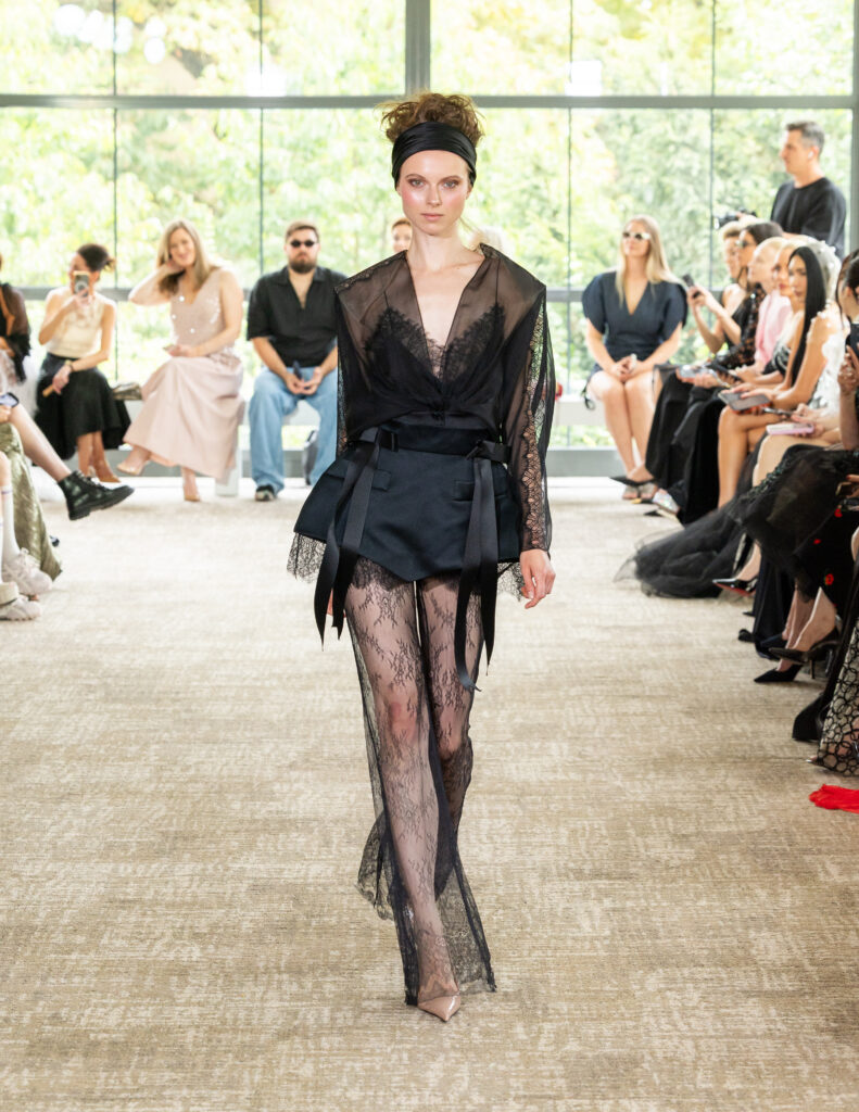 Yanina Couture : la revanche discrète de la lingerie 40 LOOK 16
