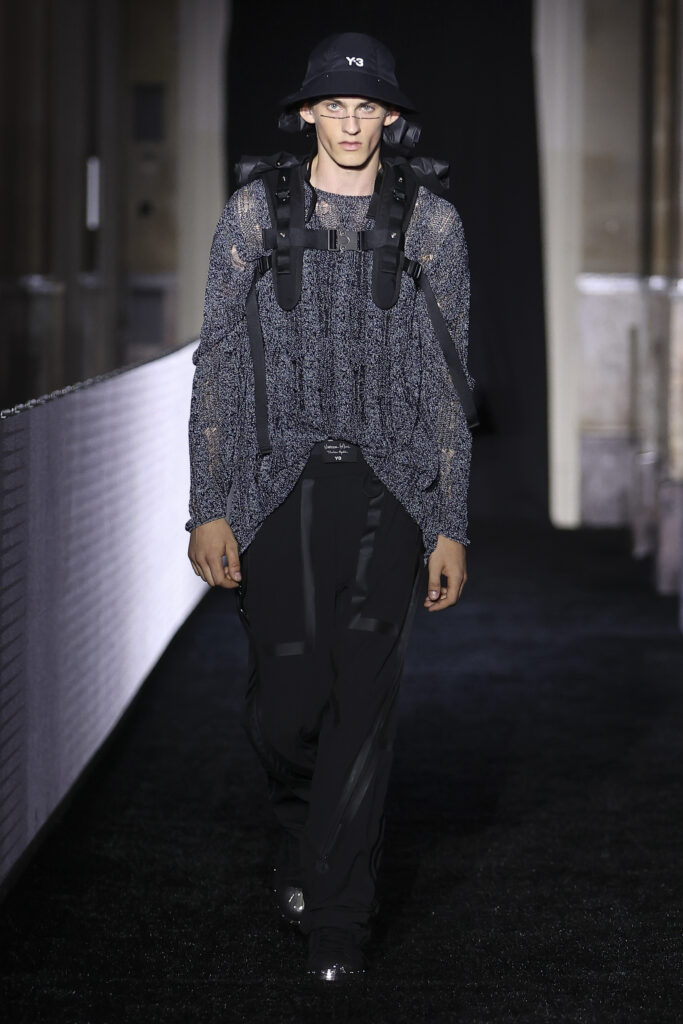 Y-3 SS27 : le beau jeu selon Yohji Yamamoto 69 LOOK 28 4
