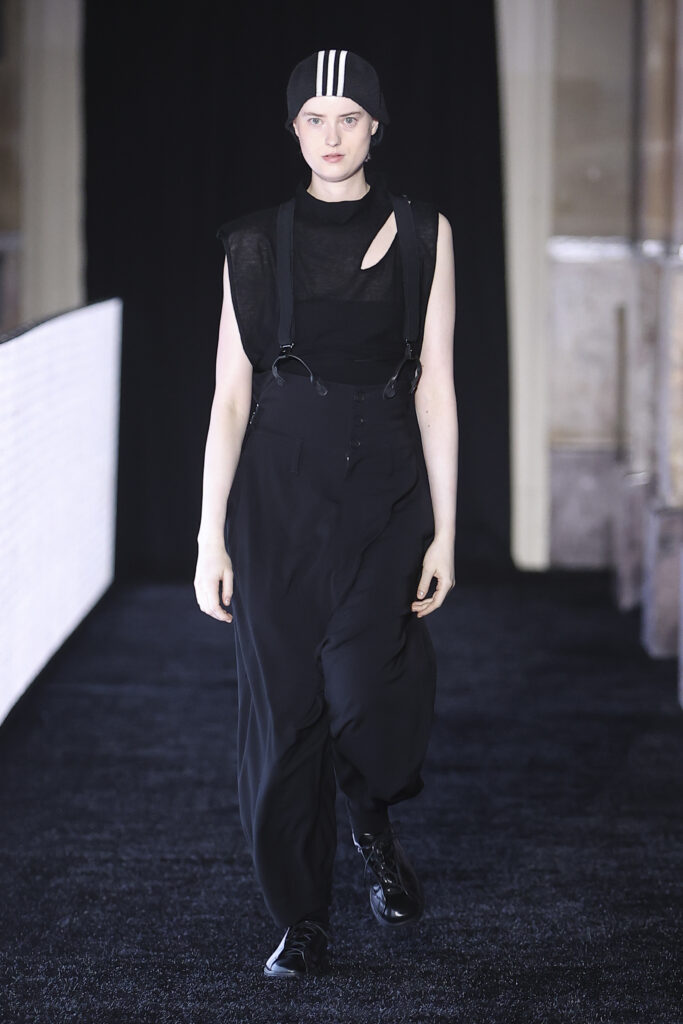 Y-3 SS27 : le beau jeu selon Yohji Yamamoto 80 LOOK 3 3