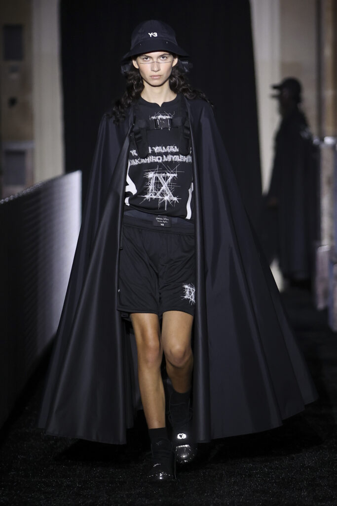 Y-3 SS27 : le beau jeu selon Yohji Yamamoto 46 LOOK 32 2