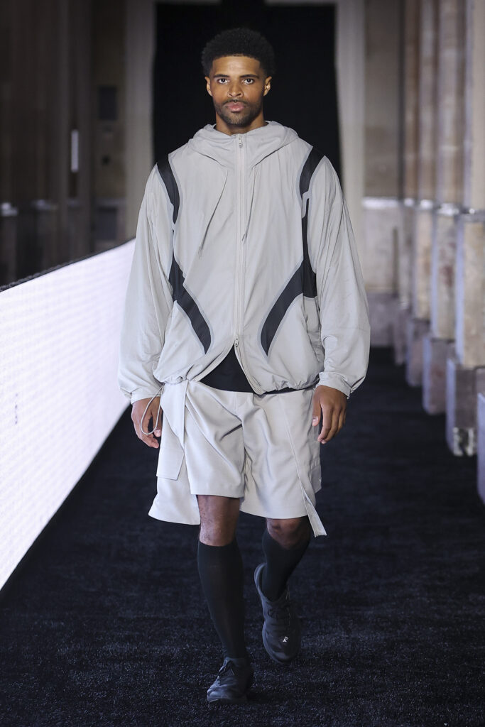 Y-3 SS27 : le beau jeu selon Yohji Yamamoto 68 LOOK 7 3