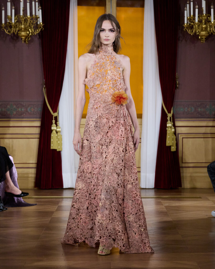 ArdAzAei : le chant du rossignol, transmis en silhouettes 74 LOOK11 45 0672
