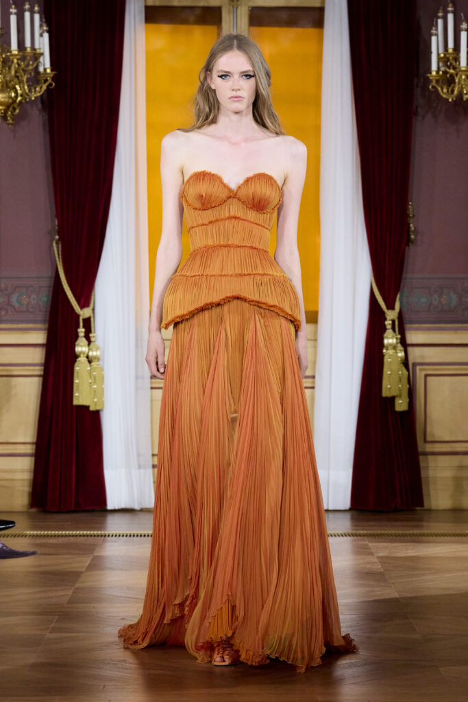 ArdAzAei : le chant du rossignol, transmis en silhouettes 76 LOOK12 23 0690