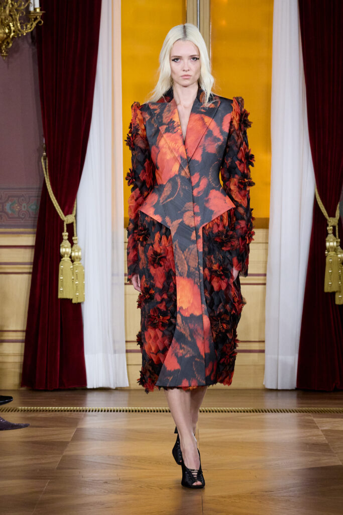 ArdAzAei : le chant du rossignol, transmis en silhouettes 93 LOOK15 23 0745