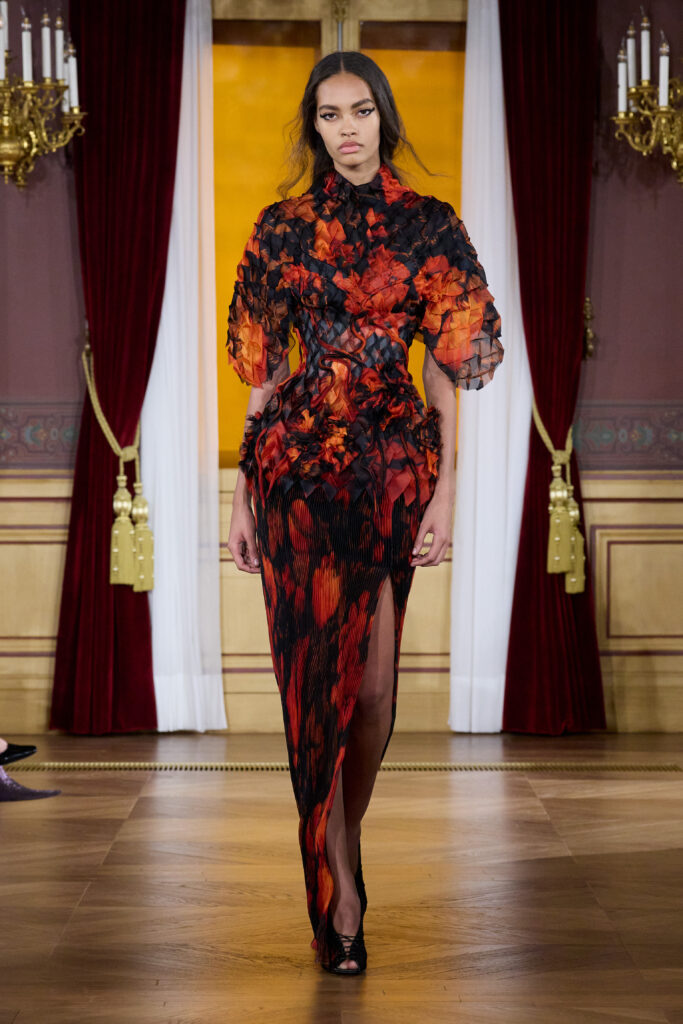 ArdAzAei : le chant du rossignol, transmis en silhouettes 83 LOOK17 23 0793