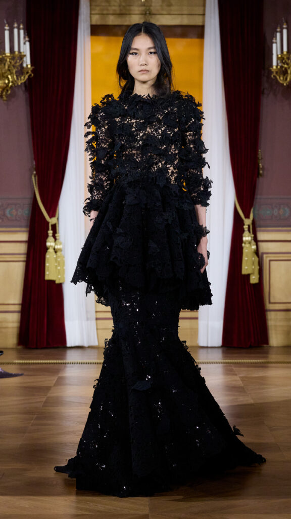 ArdAzAei : le chant du rossignol, transmis en silhouettes 109 LOOK25 916 0968