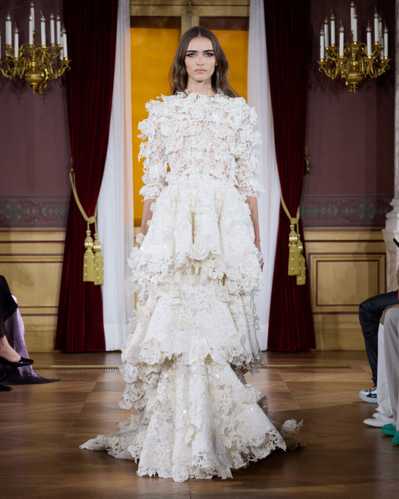 ArdAzAei : le chant du rossignol, transmis en silhouettes 65 LOOK26 45 0983