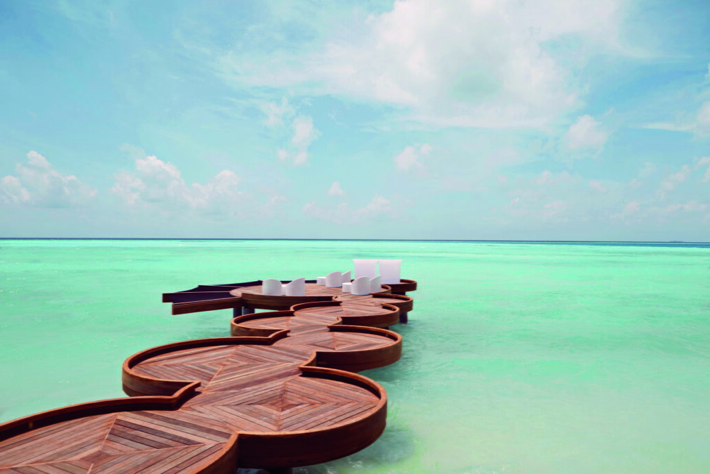 Aux Maldives, LUX* South Ari Atoll réunit deux temps du voyage 44 LSAA 092016 Journal Architecture 0025 v1 CMYK 1863x1242 1