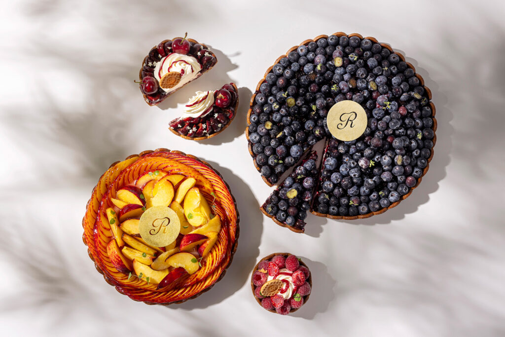 À Ritz Paris Le Comptoir, le clafoutis remplace la crème d'amande 25 Les Tartes dete de Ritz Paris Le Comptoir ©vincentnageotte 2
