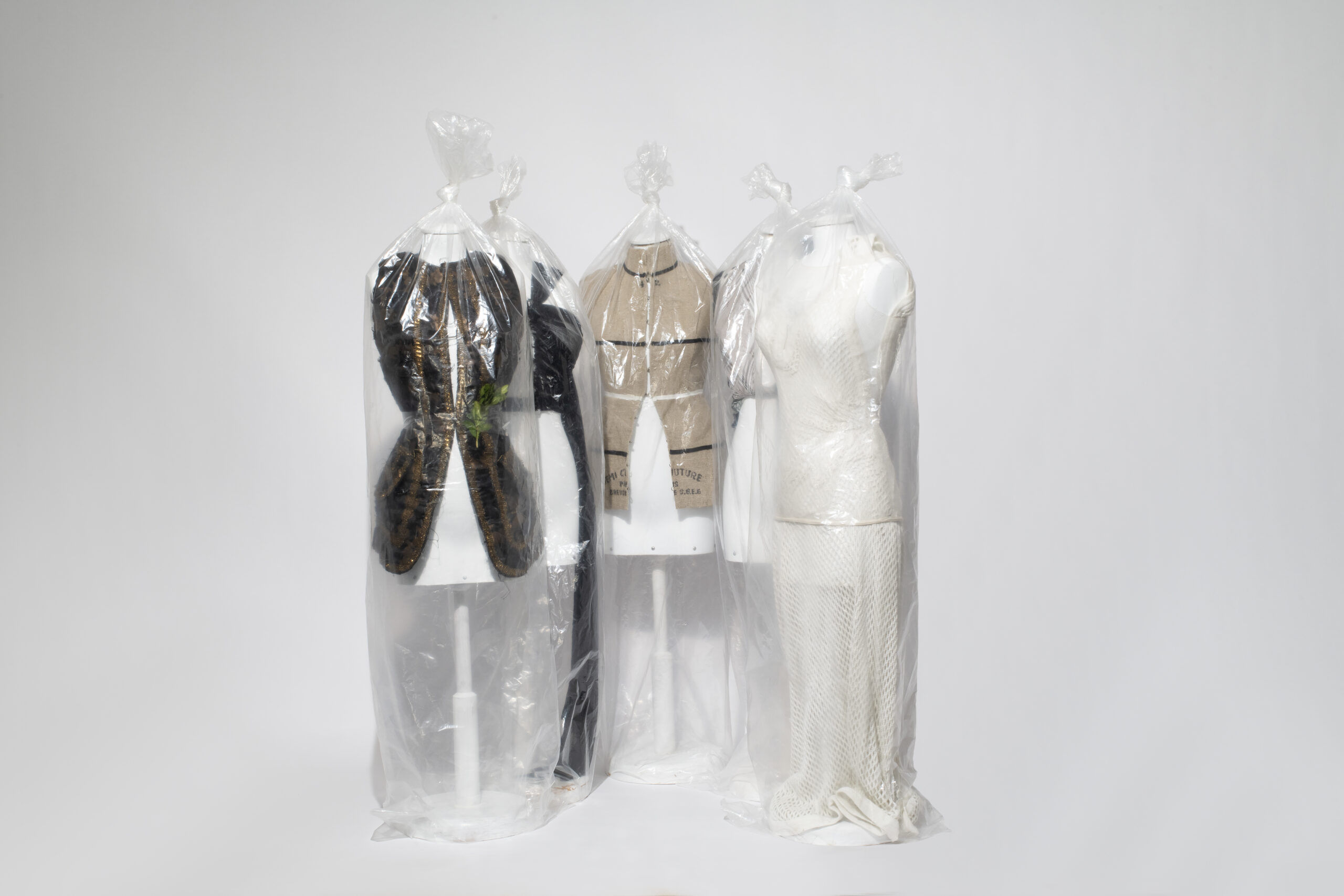 Ce que le marché paie pour l'anonymat de Martin Margiela 31 MINIATURES 2018 2024 ©Marc Chatelard 1 scaled
