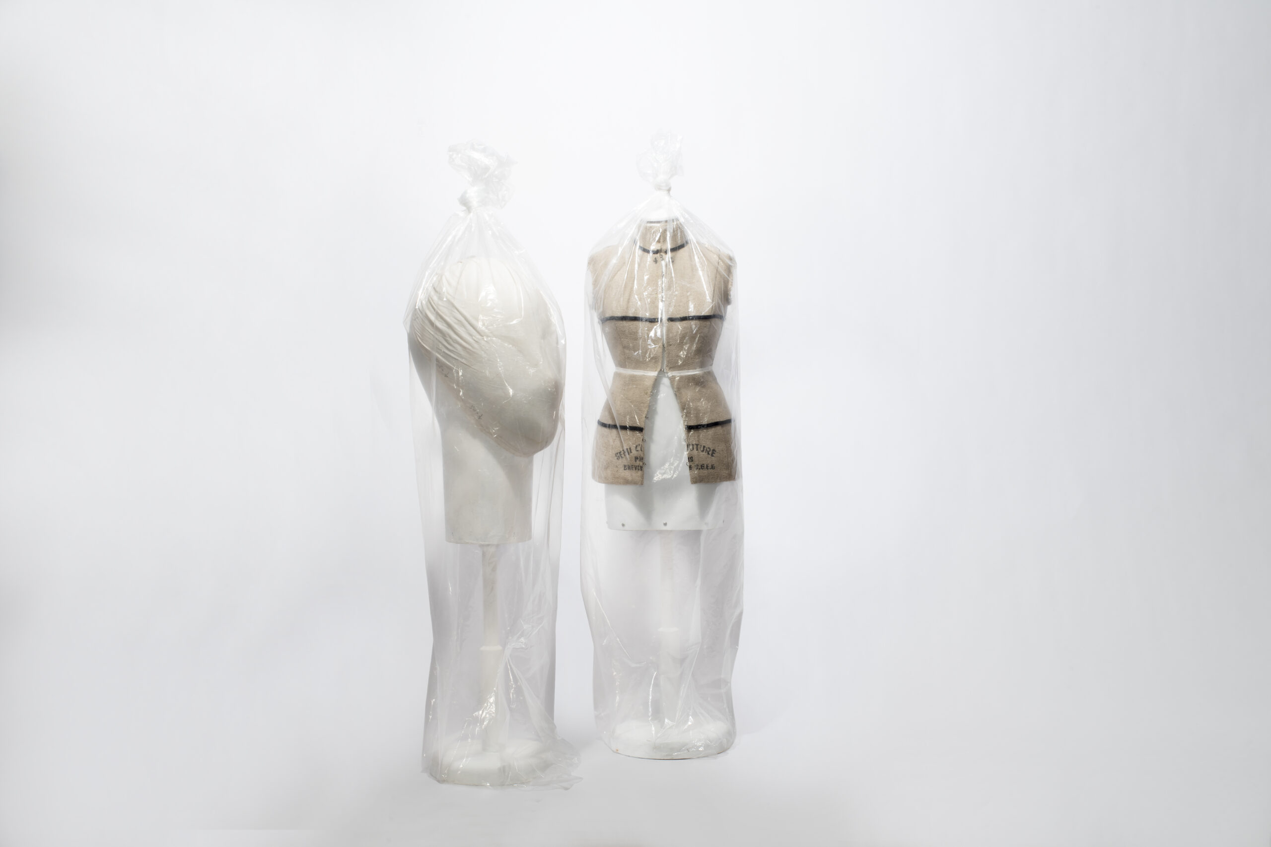 Ce que le marché paie pour l'anonymat de Martin Margiela 28 MINIATURES 2018 2024 ©Marc Chatelard 4 scaled