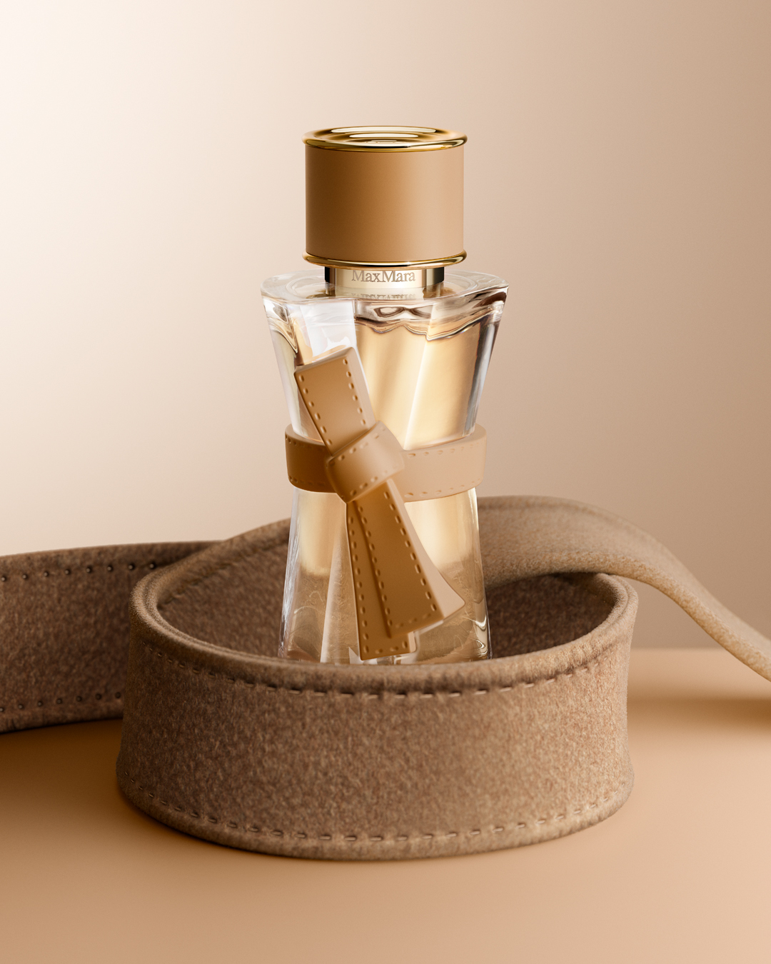 Max Mara habille la peau : la maison signe son premier parfum 199 MM LE PARFUM EDP 2026 Digital E retail EDP Reveal sRGB 4x5 300DPI
