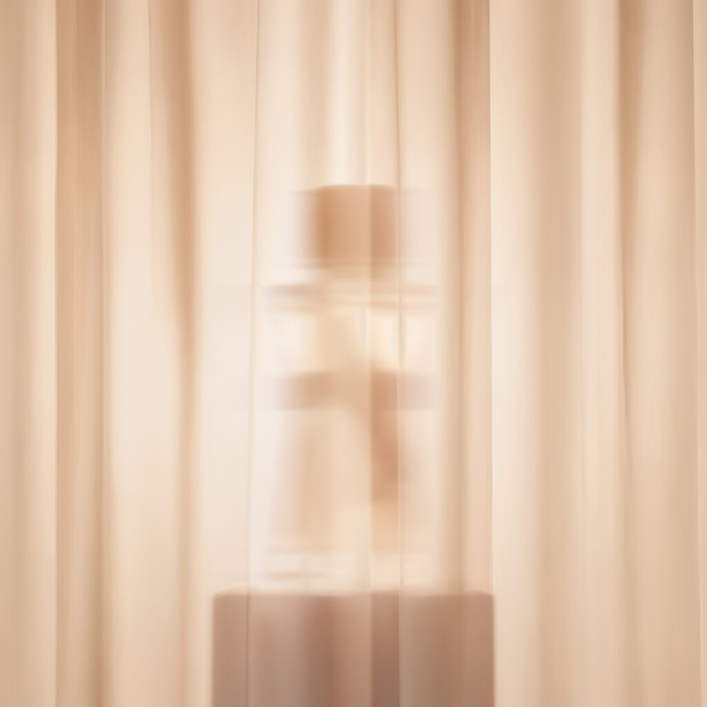 Max Mara habille la peau : la maison signe son premier parfum 32 MM LE PARFUM EDP 2026 Digital E retail TEASER sRGB 3000x3000 72DPI