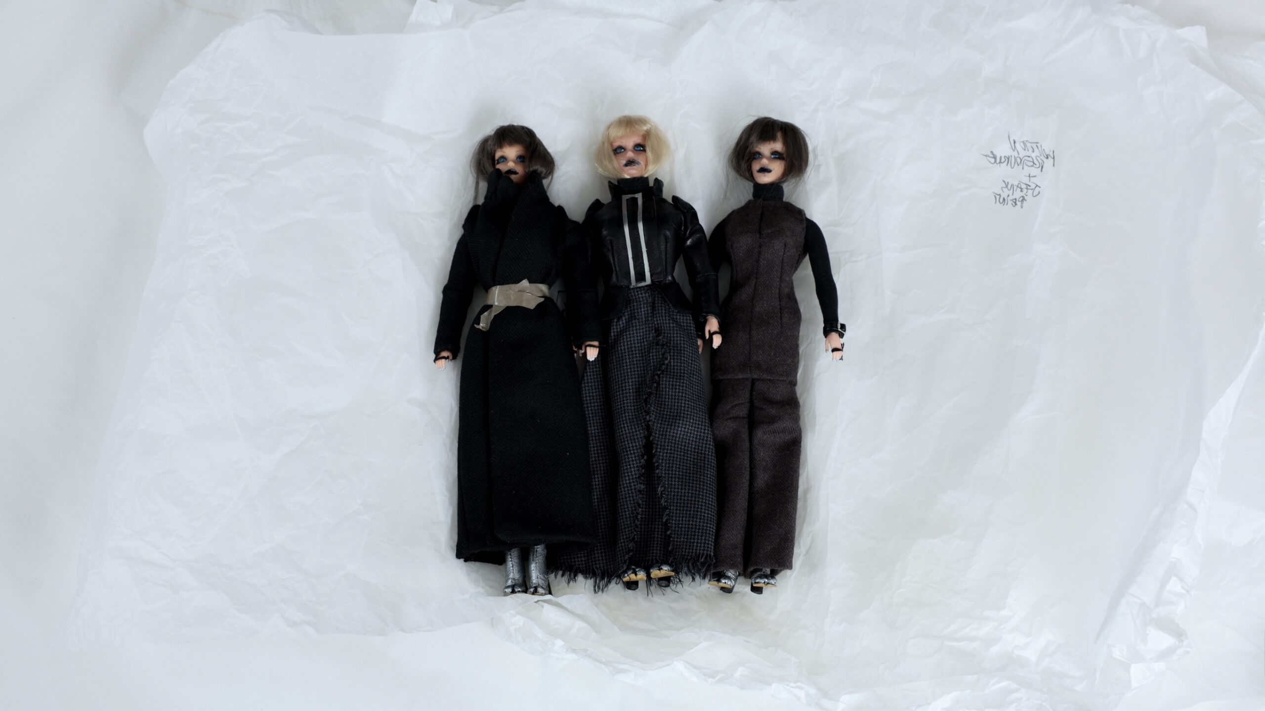 Ce que le marché paie pour l'anonymat de Martin Margiela 89 MM photos 107 ©angelina johansson scaled