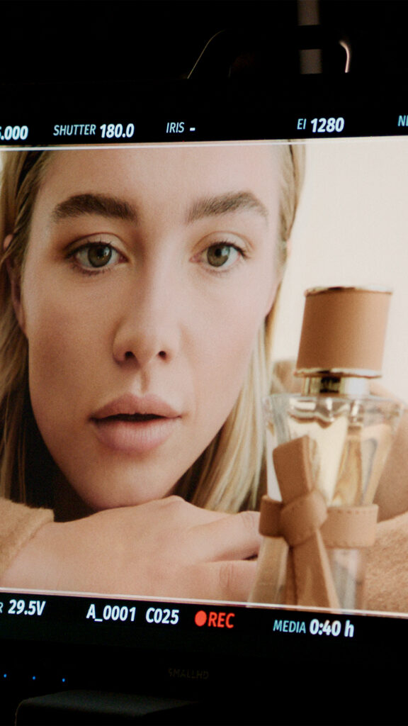 Max Mara habille la peau : la maison signe son premier parfum 72 MM LE PARFUM EDP 2026 BTS MODEL 01 RGB 72dpi 9x16
