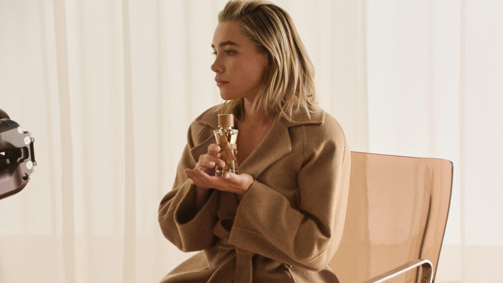 Max Mara habille la peau : la maison signe son premier parfum 61 MM LE PARFUM EDP 2026 BTS MODEL 06 RGB 72dpi 16x9