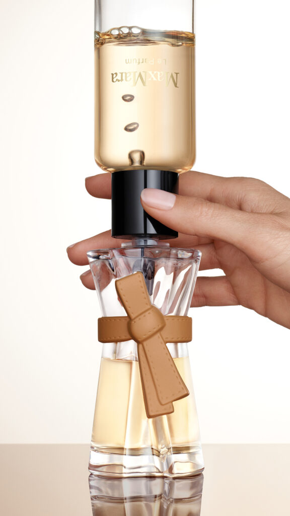 Max Mara habille la peau : la maison signe son premier parfum 190 MM LE PARFUM EDP 2026 STILLLIFE IMAGE3 RGB 9x16 72DPI