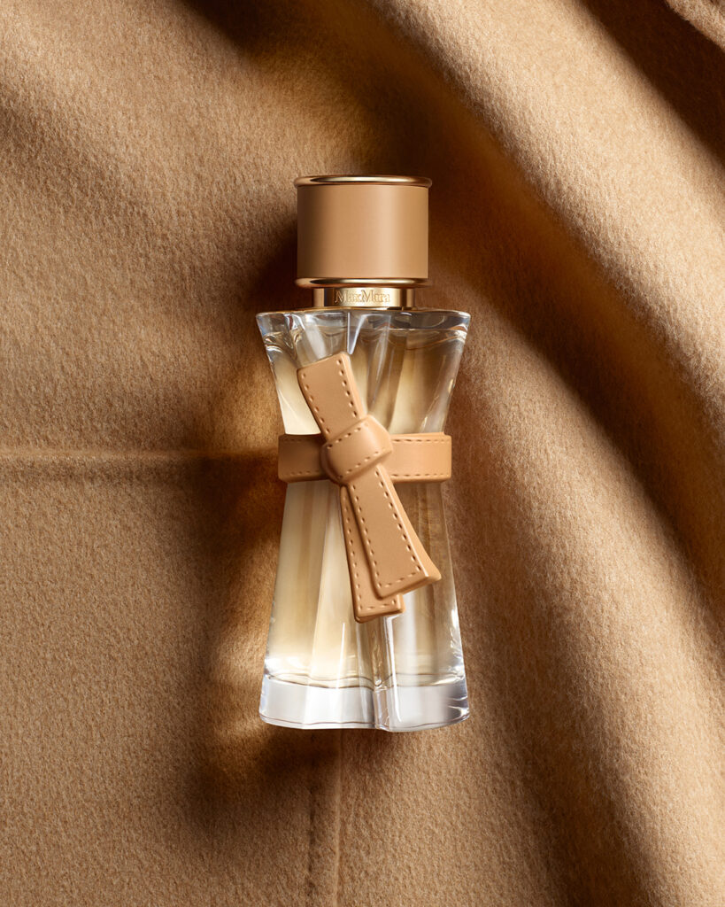 Max Mara habille la peau : la maison signe son premier parfum 217 MM LE PARFUM EDP 2026 STILLLIFE IMAGE4 RGB 4x5 72DPI