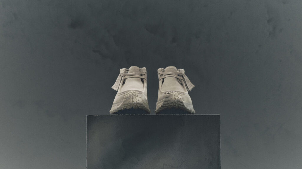 Moncler fait dialoguer la montagne et la ville dans sa collection Footwear Automne-Hiver 2026 28 MONCLER TRAILGRIP WALLABEE GTX MENS ONLY 00000004