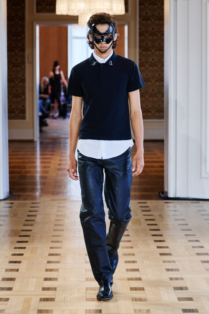 Martin Quad, ou la mode qui se regarde disparaître 32 MartinQuad SS27 Runway8 by Finnegan Koichi Godenschweger for BFW 2x3