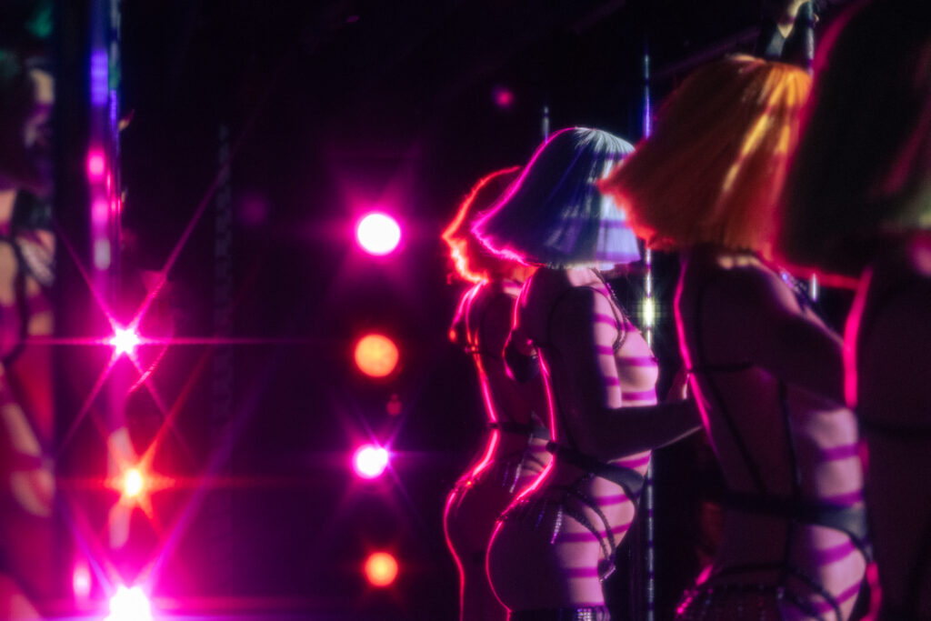 Dubaï, laboratoire permanent du Crazy Horse 49 MichelDierickx@CrazyHorseParis 08 23 HD 4