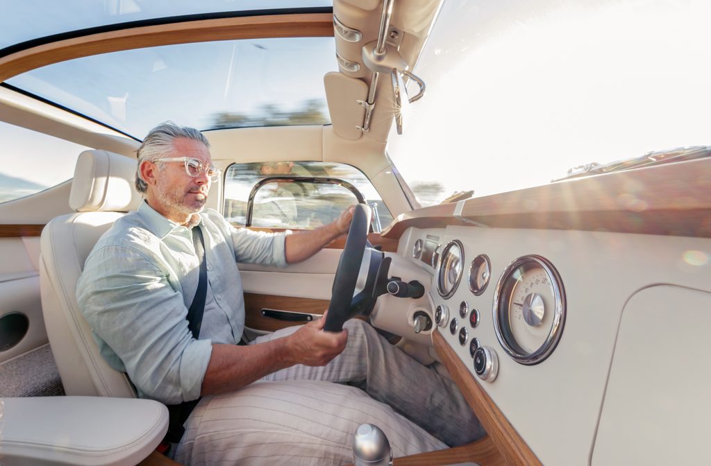 Chez Morgan, un toit devient pièce de structure 39 Morgan Midsummer Coupe Lifestyle 015