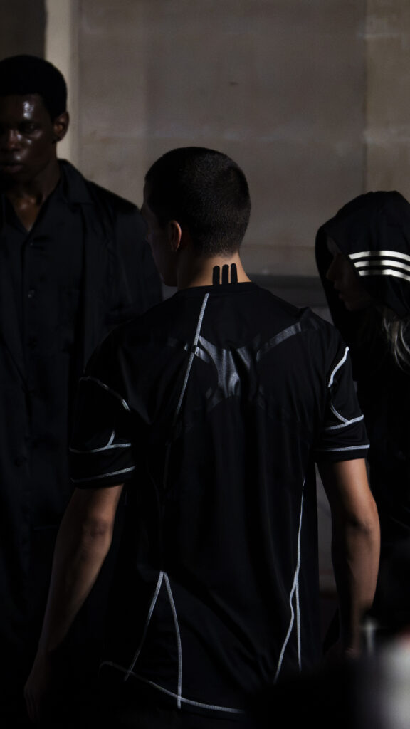 Y-3 SS27 : le beau jeu selon Yohji Yamamoto 32 OPM Y 3 05 1
