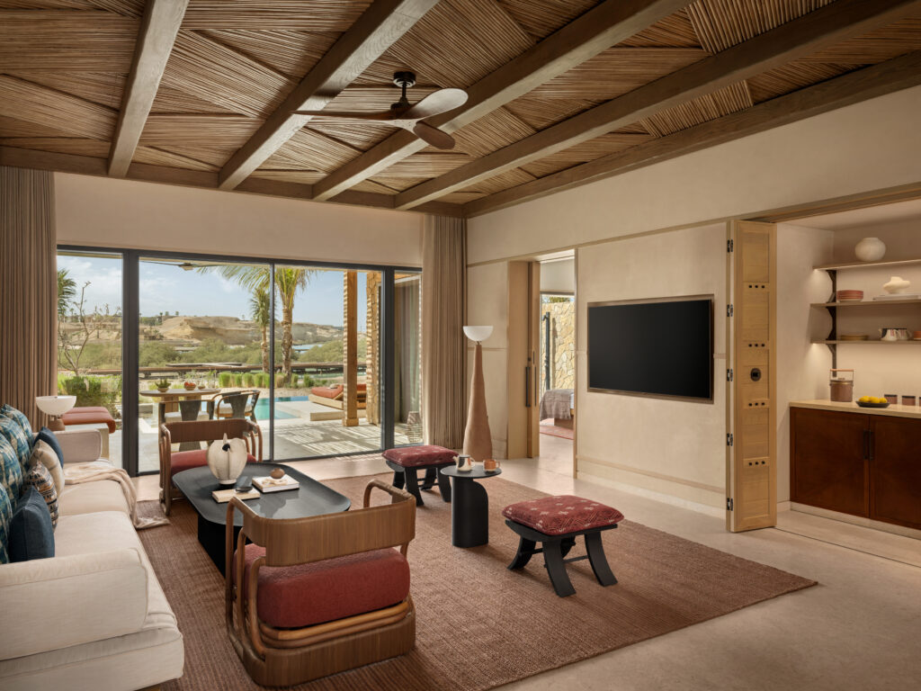 AMAALA veut réinventer le voyage bien-être. À quelle échelle peut-on encore appeler cela un sanctuaire ? 59 One Bedroom Pool Villa Living Room