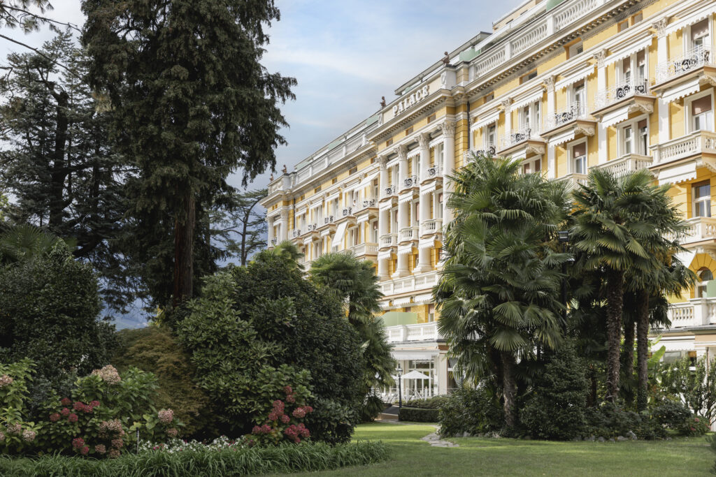Palace Merano : à 120 ans, la longévité devient un art de vivre estival 28 PALACE MERANO VUE PARC 2 © Moggi