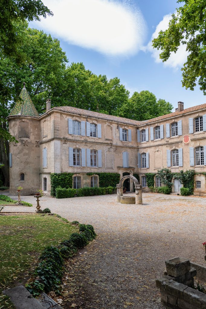 Le temple qui replace Château Bas dans le temps long 25 PARC DU CHATEAU