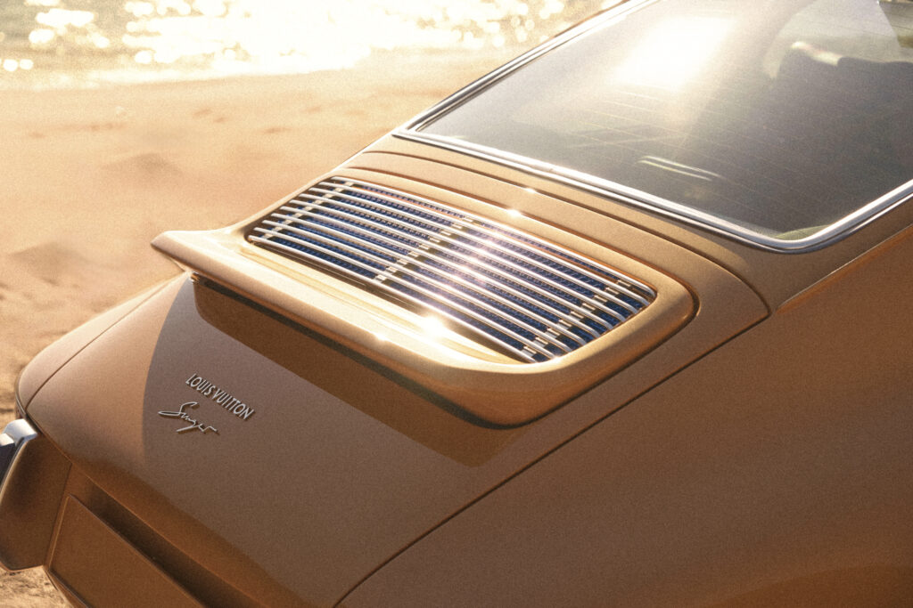 Louis Vuitton X Singer : quand l'automobile devient un terrain de savoir-faire 37 Porsche 911 Reimagined by Singer Classic 12