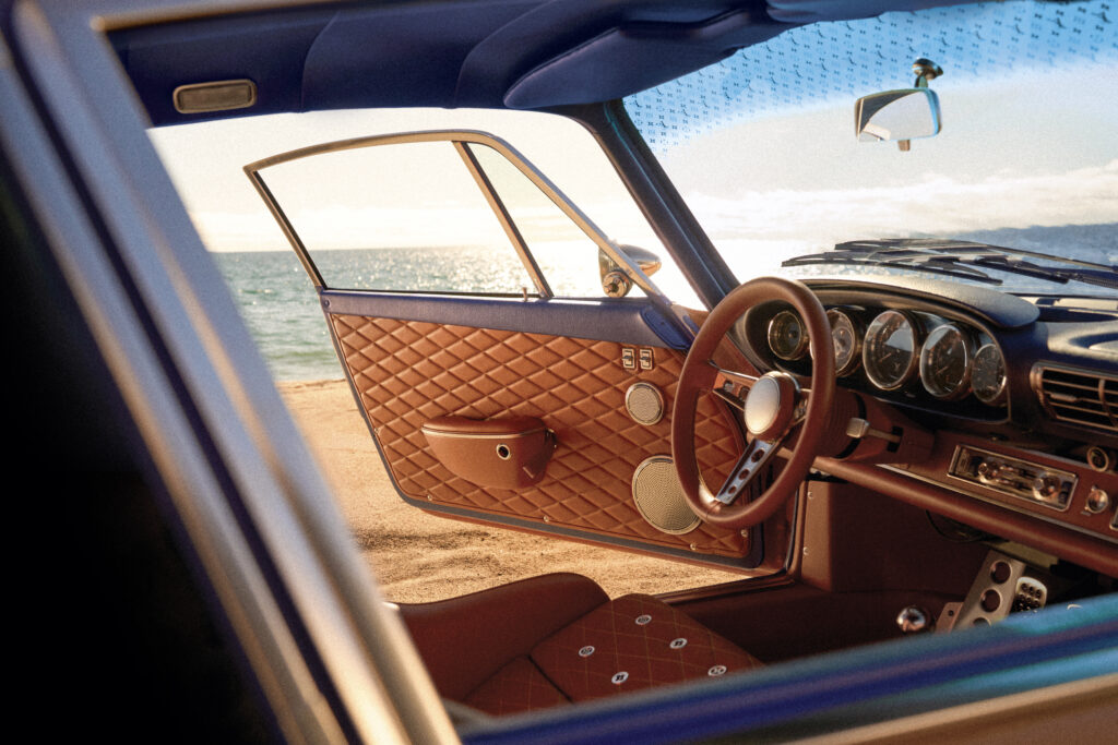 Louis Vuitton X Singer : quand l'automobile devient un terrain de savoir-faire 38 Porsche 911 Reimagined by Singer Classic 13