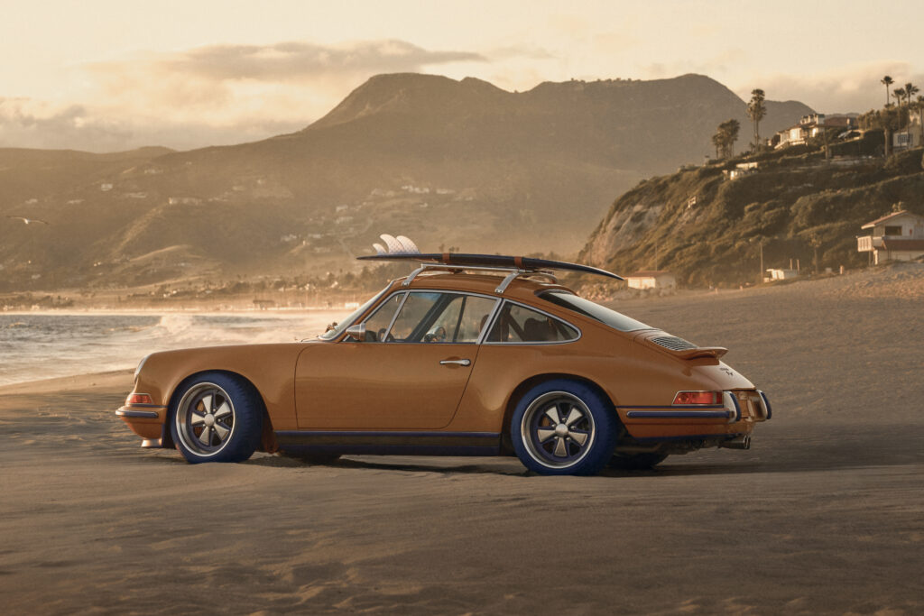 Louis Vuitton X Singer : quand l'automobile devient un terrain de savoir-faire 47 Porsche 911 Reimagined by Singer Classic 22