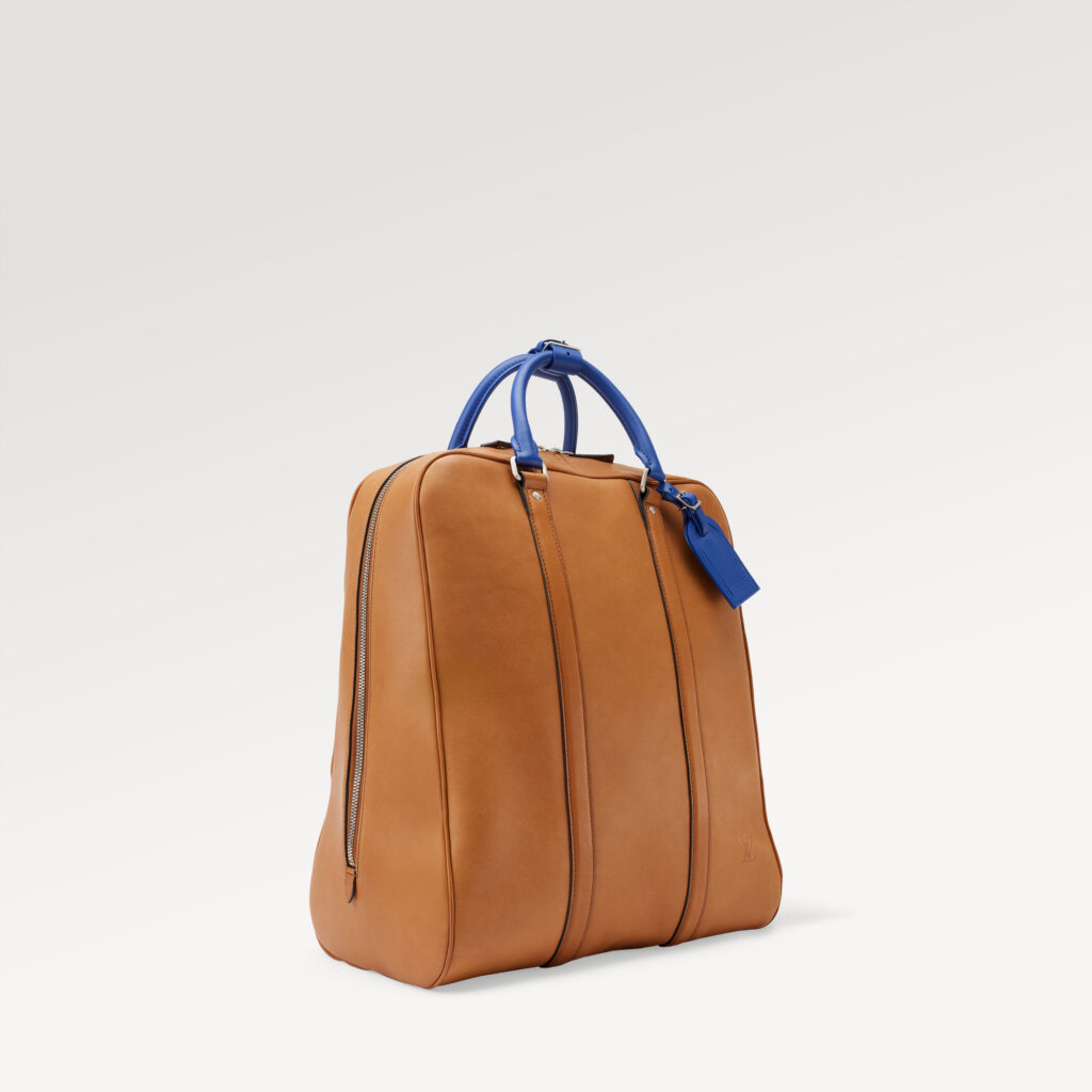 Louis Vuitton X Singer : quand l'automobile devient un terrain de savoir-faire 123 Porsche 911 Reimagined by Singer Classic Front Trunk Bag 01.jpg