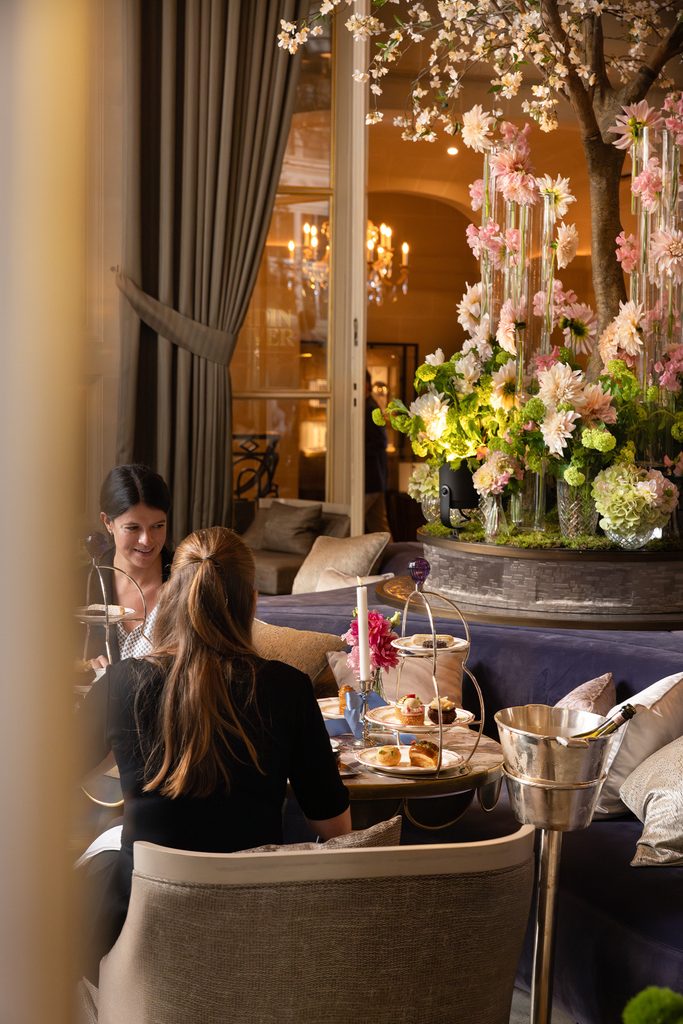 At the Crillon, Manolo Blahnik gives Marie-Antoinette’s afternoon tea a makeover 28 RWCRI Restaurant JardinDHiver Teatime Marie Antoinette ManoloBlahnikPartnership room atmosphere