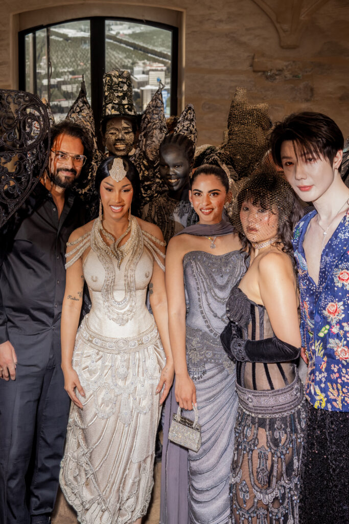 Rahul Mishra, DEVI : quand la broderie sculpte le corps comme la pierre 310 RahulMishraxTanishqDiamonds2474copy