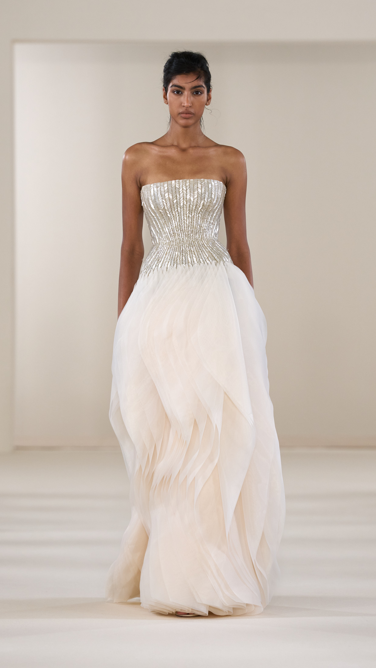 Rami Al Ali, Threads of Light : quand la haute couture devient mémoire 27 Rami Al Ali HC F26 003