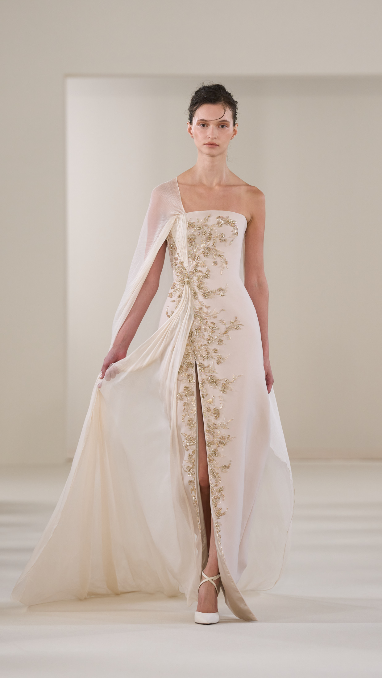 Rami Al Ali, Threads of Light : quand la haute couture devient mémoire 49 Rami Al Ali HC F26 012 2