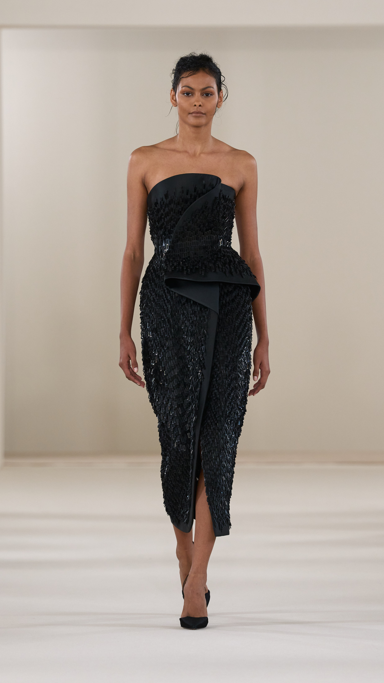 Rami Al Ali, Threads of Light : quand la haute couture devient mémoire 37 Rami Al Ali HC F26 024