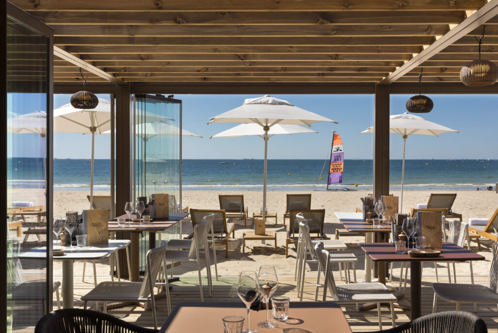 À La Baule, l'Hermitage fête un siècle en misant sur la longévité plutôt que la nostalgie 157 Royal Barriere La Baule Le Ponton1